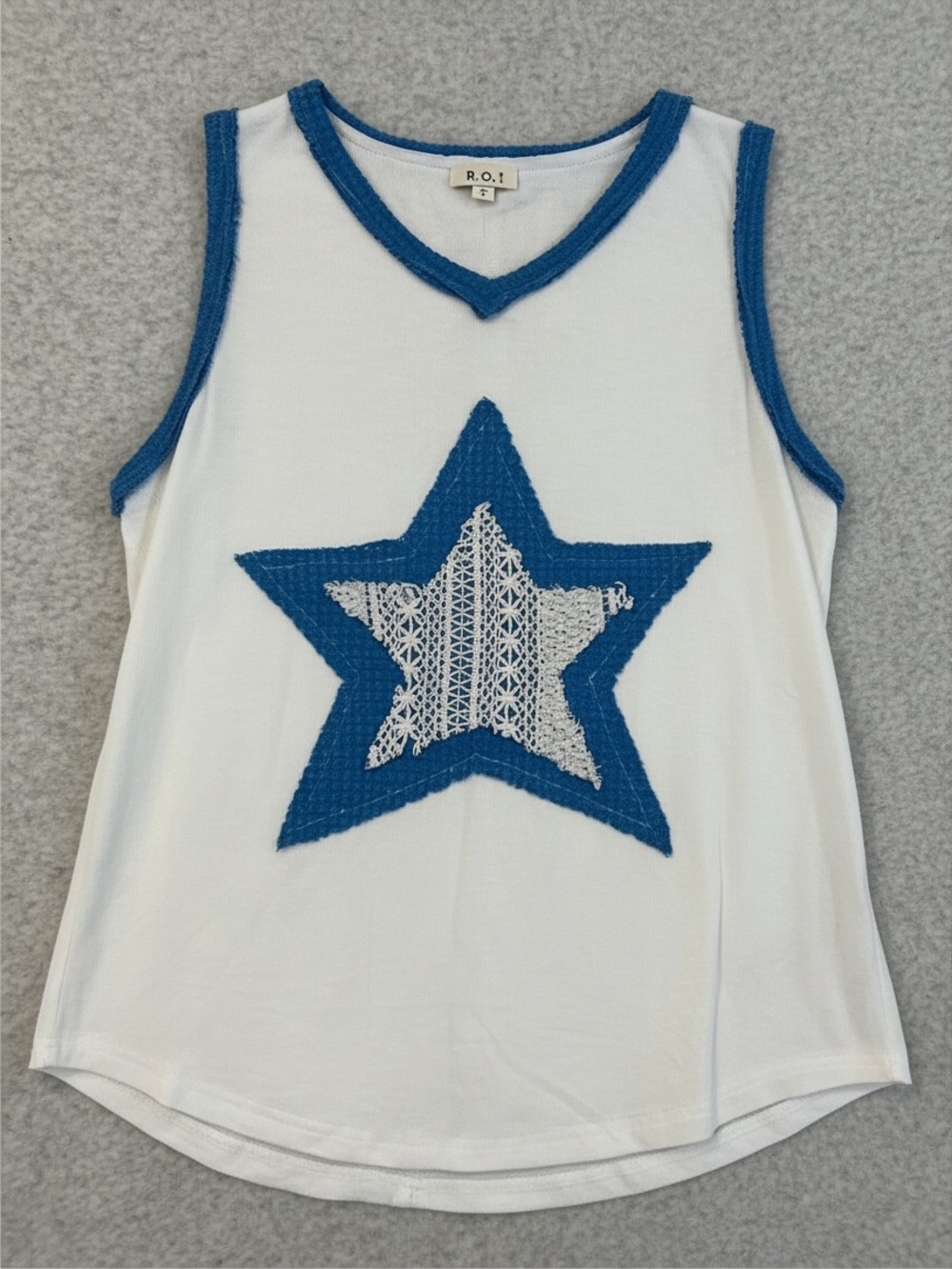 POL Star Gazer Crochet Patch Tank Top Off White Denim Blue Boho V-Neck Sz Large
